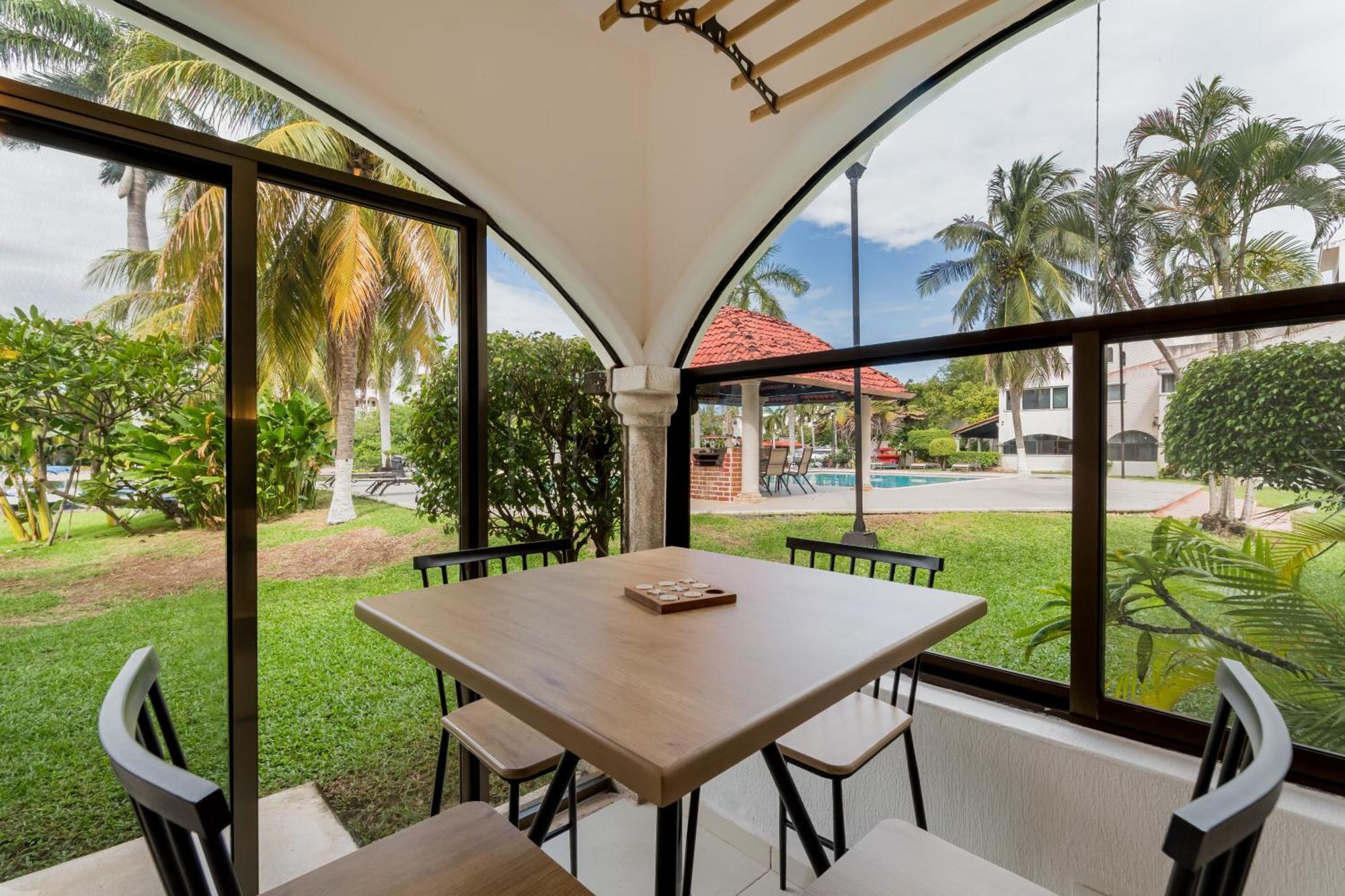 Chic Lagoon Front Villa By Casa Paraiso Cancun Exterior photo