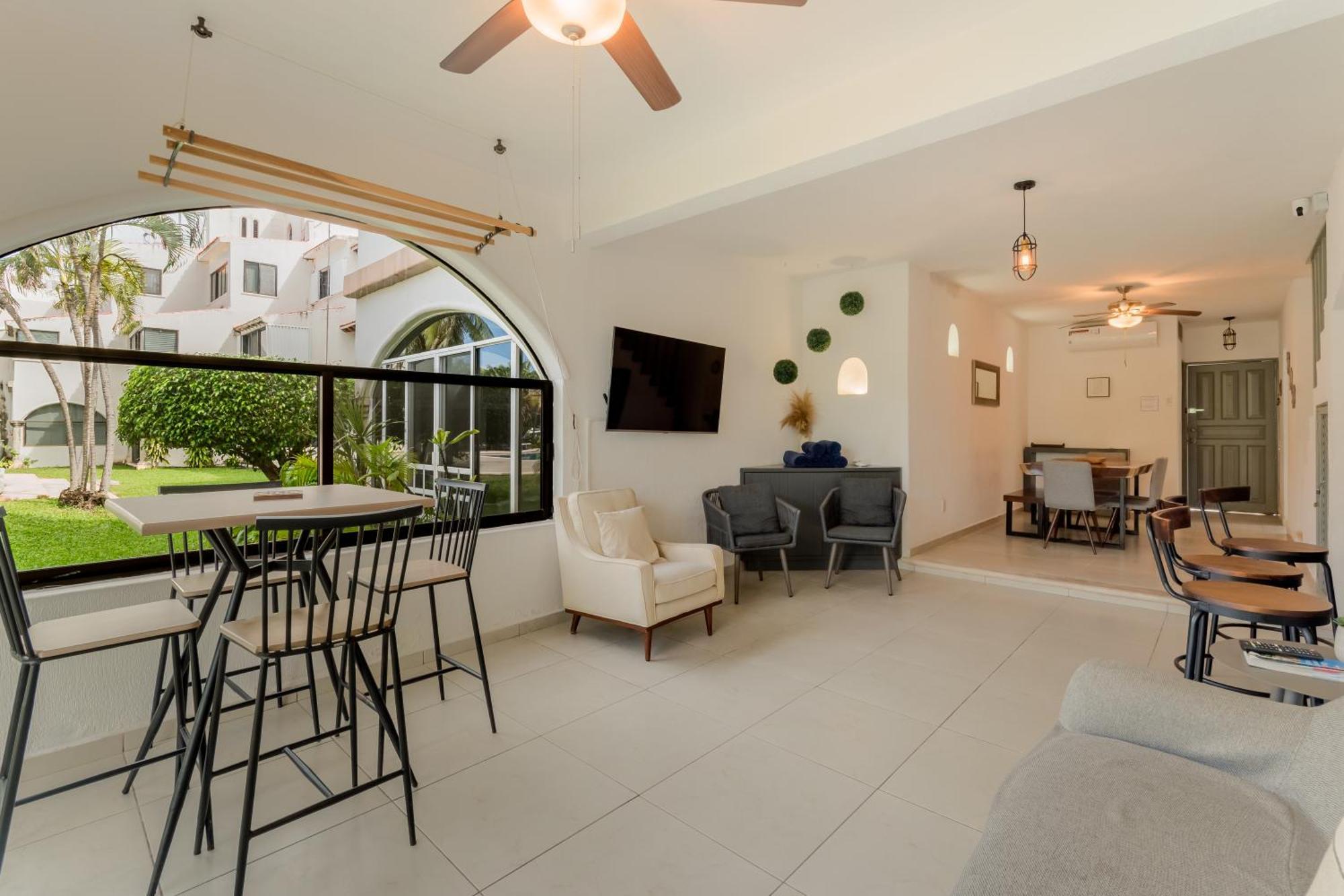 Chic Lagoon Front Villa By Casa Paraiso Cancun Exterior photo